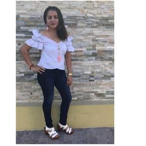 Meet your Posher, Cristina